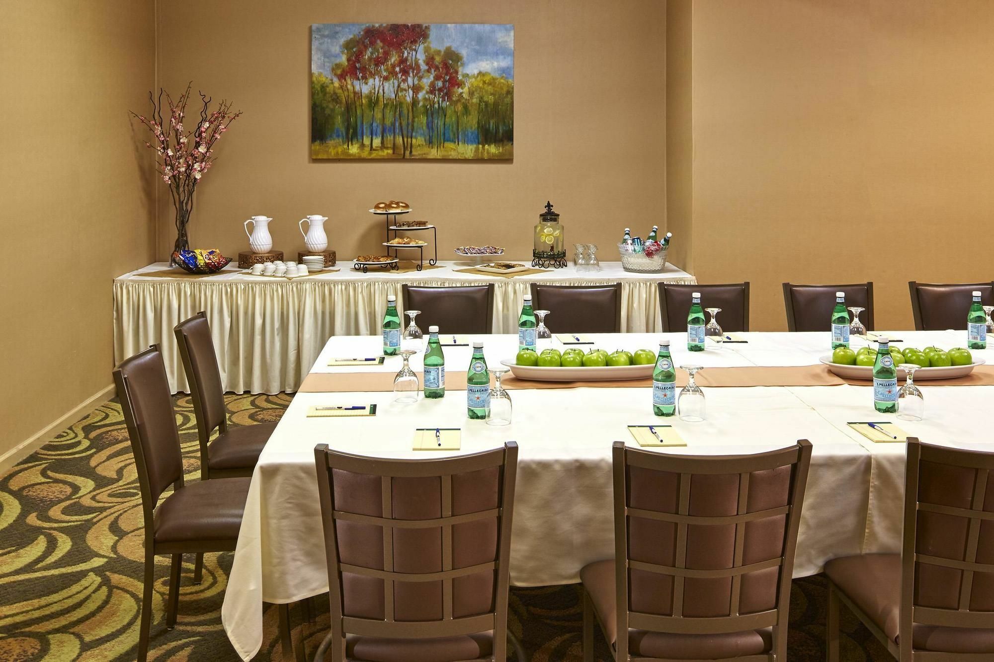 Best Western Posada Royale Hotel y Suites Simi Valley Exterior foto
